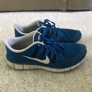 Nike Free runs 5.0 running shoes men’s size 11.5